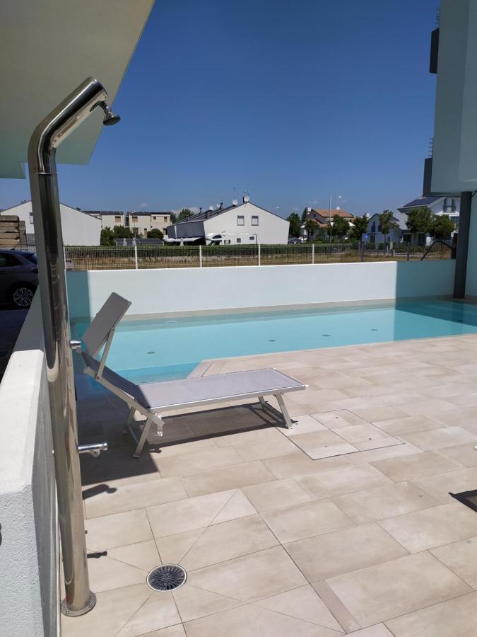 Jesolo Appartamenti F2 - Black And White Exterior photo